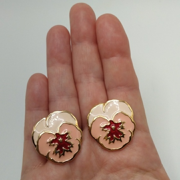 Vintage Pansy Flower Earrings - Picture 3 of 6